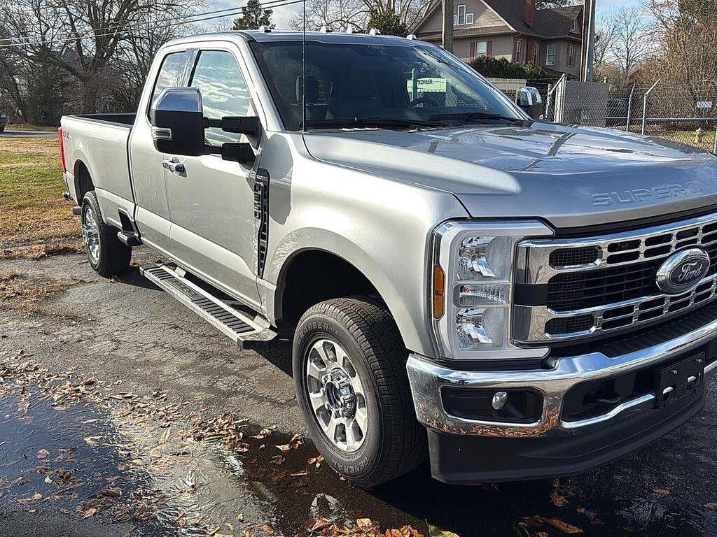 2024 Ford F-350 Super Duty XLT SuperCab 4WD