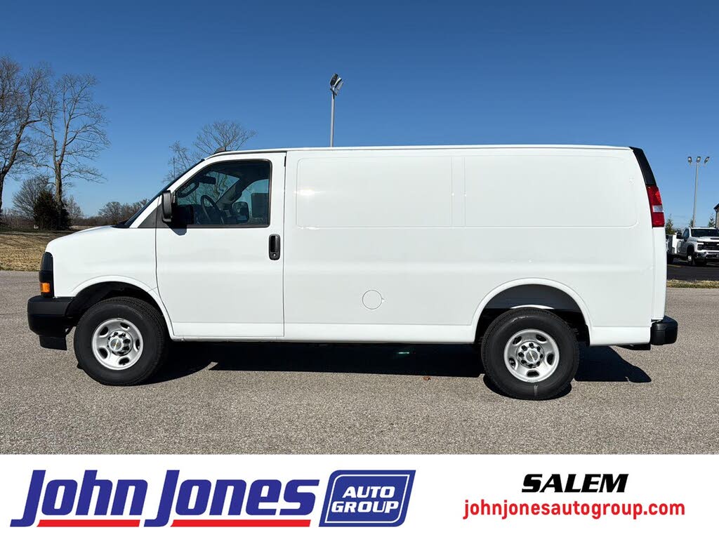 2025 Chevrolet Express Cargo 2500 RWD