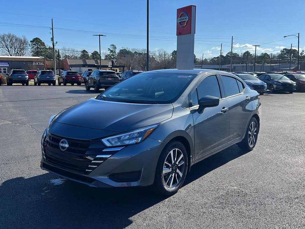 2025 Nissan Versa SV FWD