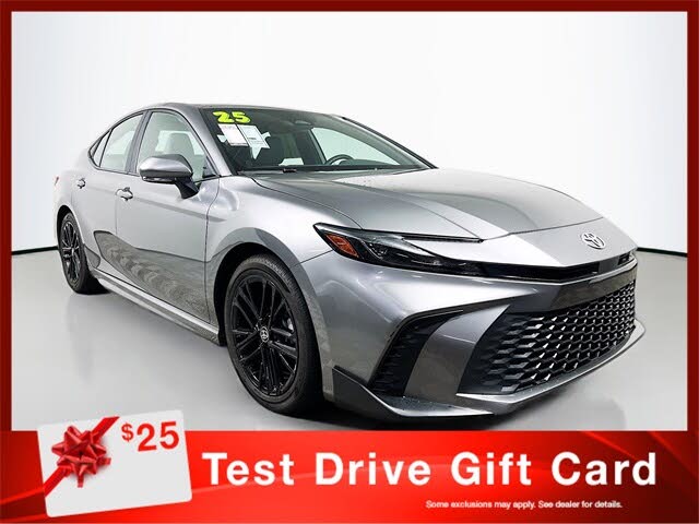 2025 Toyota Camry SE FWD