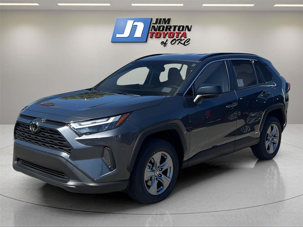 2025 Toyota RAV4 XLE FWD