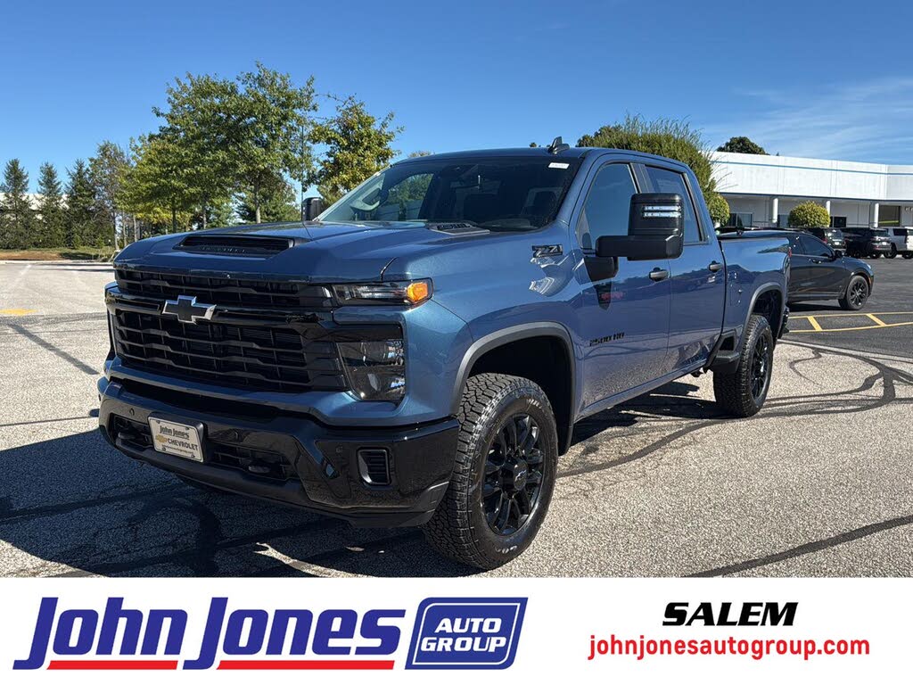 2026 Chevrolet Silverado 2500HD Custom Crew Cab 4WD