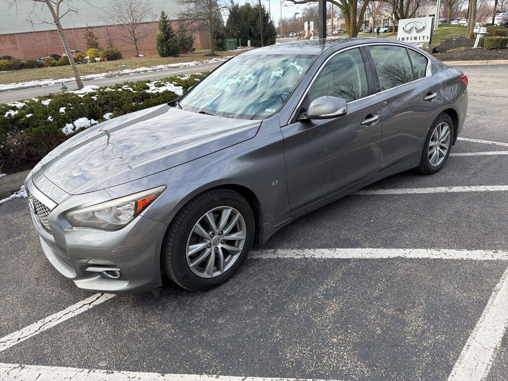 2015 INFINITI Q50 3.7 Premium AWD