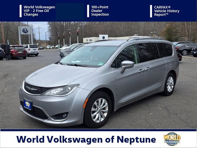2018 Chrysler Pacifica Touring L FWD