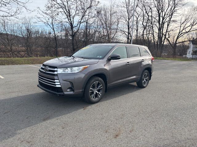 2019 Toyota Highlander LE FWD