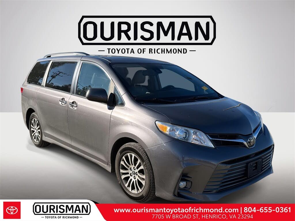 2020 Toyota Sienna XLE 7-Passenger FWD with Auto-Access Seat
