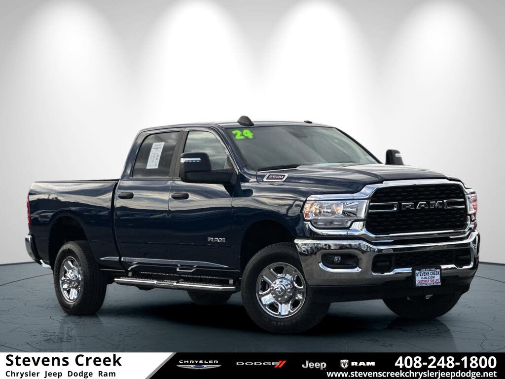 2024 RAM 2500 Big Horn Crew Cab 4WD
