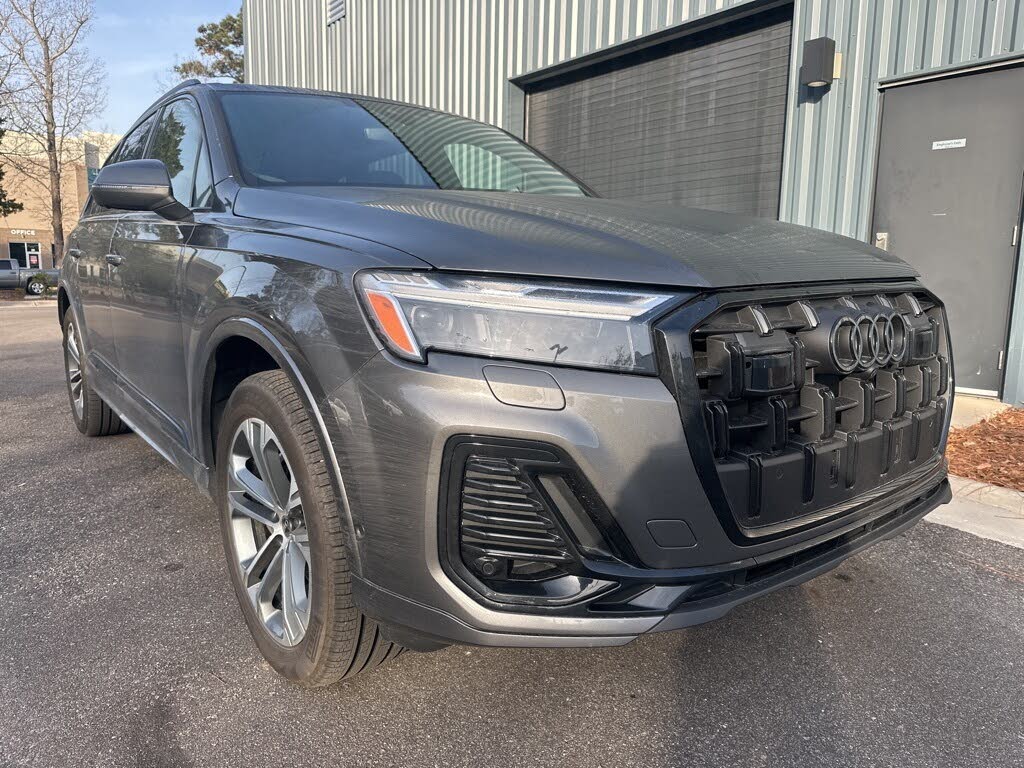 2025 Audi Q7 quattro Premium 45 TFSI