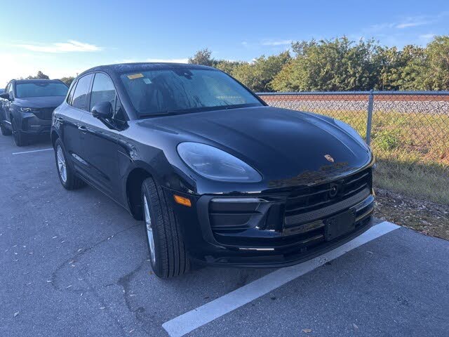 2025 Porsche Macan AWD
