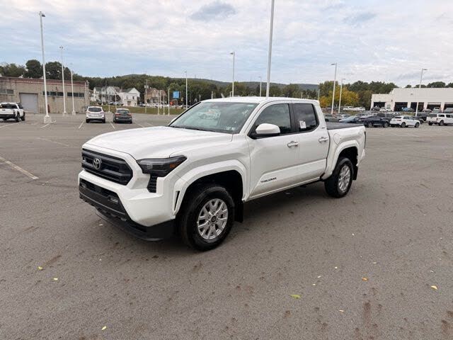2025 Toyota Tacoma SR5 Double Cab 4WD