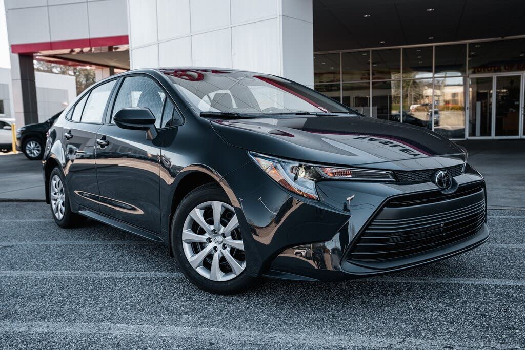 2026 Toyota Corolla LE FWD
