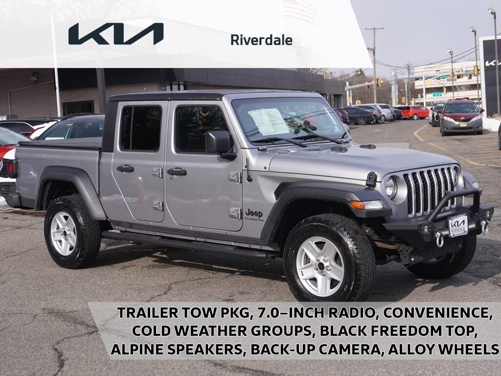 2020 Jeep Gladiator Sport S Crew Cab 4WD