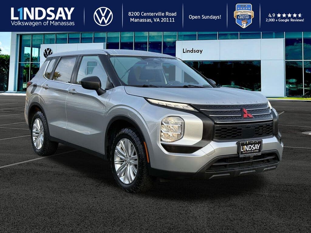 2022 Mitsubishi Outlander ES FWD