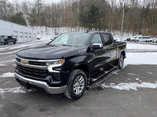 2024 Chevrolet Silverado 1500 LT Crew Cab 4WD