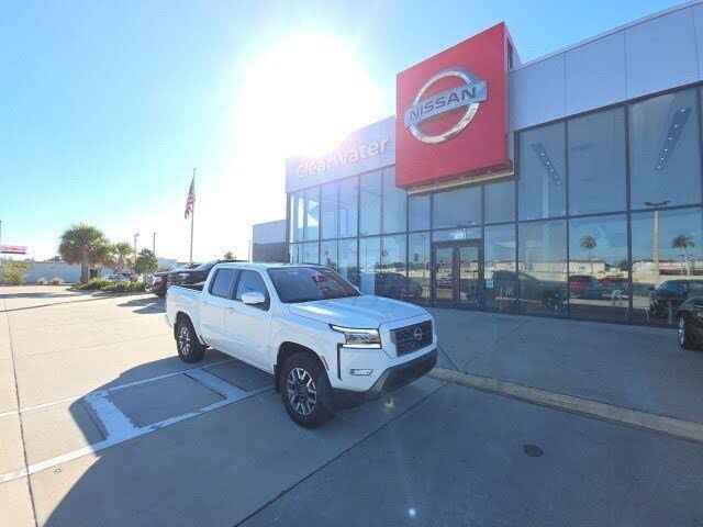 2024 Nissan Frontier SL 4dr Crew Cab RWD