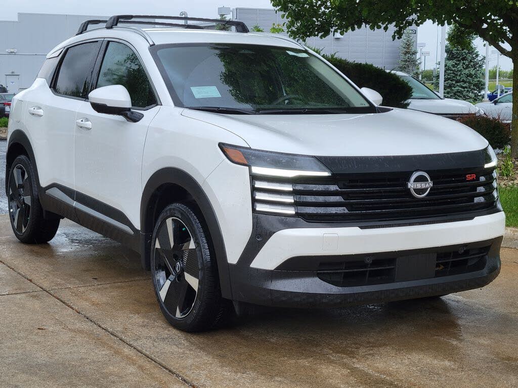 2026 Nissan Kicks SR AWD