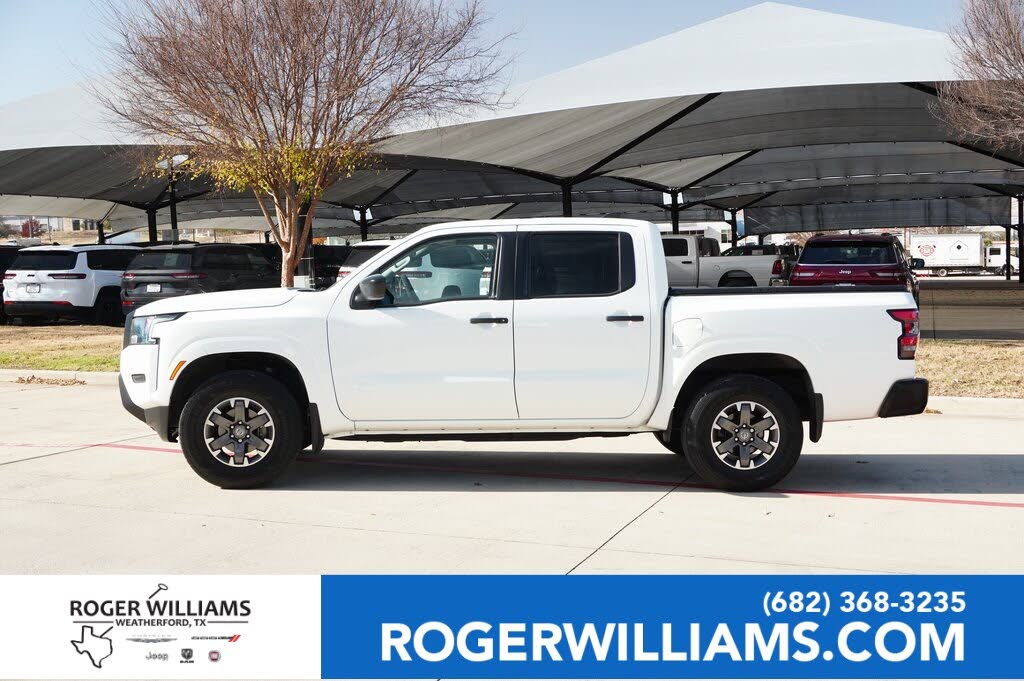 2022 Nissan Frontier S Crew Cab 4WD