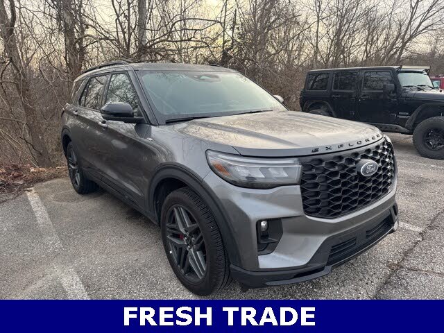 2025 Ford Explorer ST-Line AWD