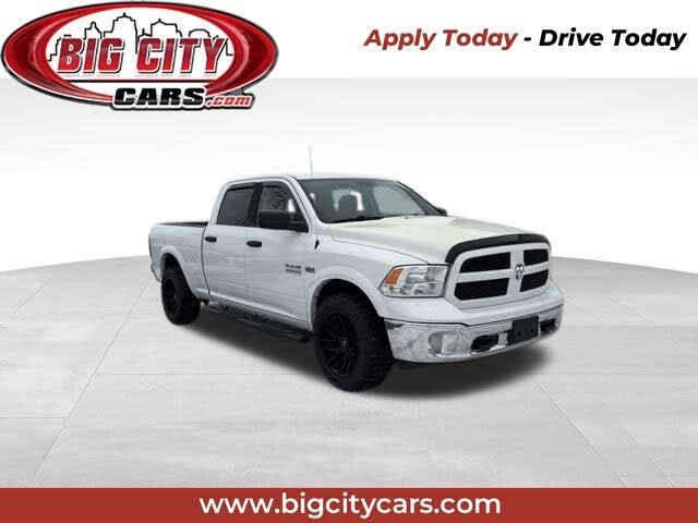 2017 RAM 1500 SLT Crew Cab 4WD