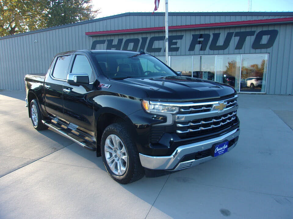 2023 Chevrolet Silverado 1500 LTZ Crew Cab 4WD