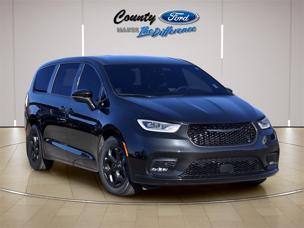 2023 Chrysler Pacifica Hybrid Touring L FWD