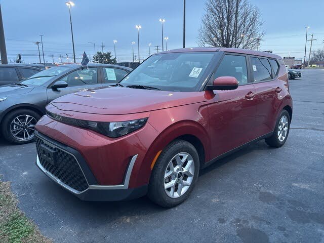 2024 Kia Soul LX FWD