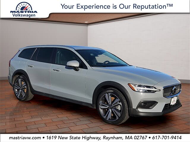 2025 Volvo V60 Cross Country B5 Plus AWD