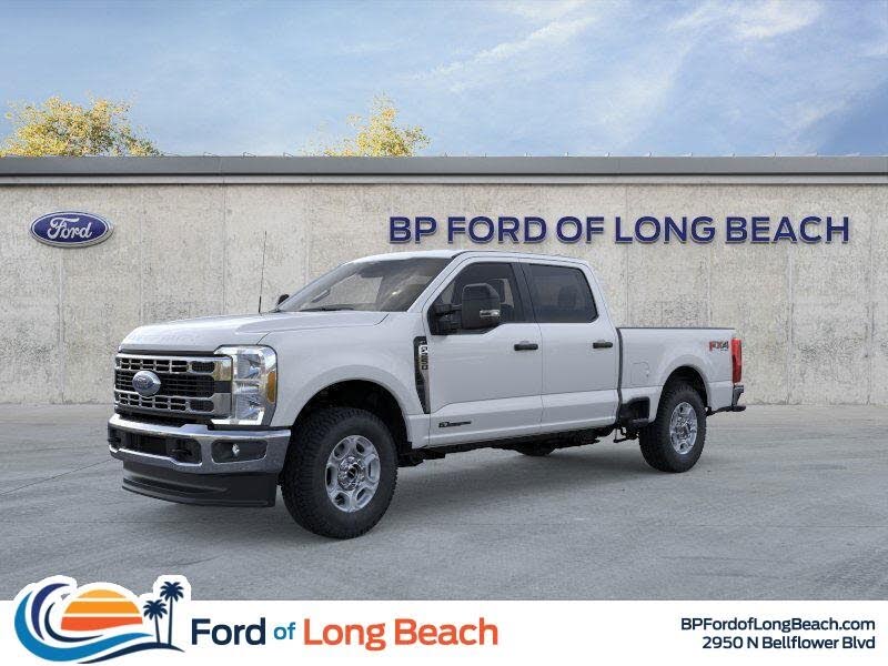 2026 Ford F-250 Super Duty XLT Crew Cab 4WD