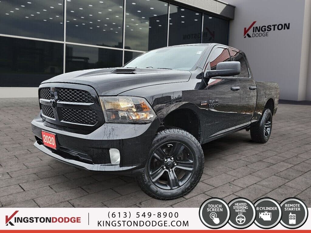 RAM 1500 Classic Express Quad Cab 4WD 2020