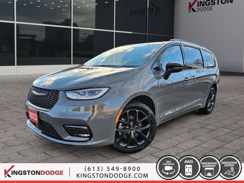 Chrysler Pacifica Limited AWD 2023