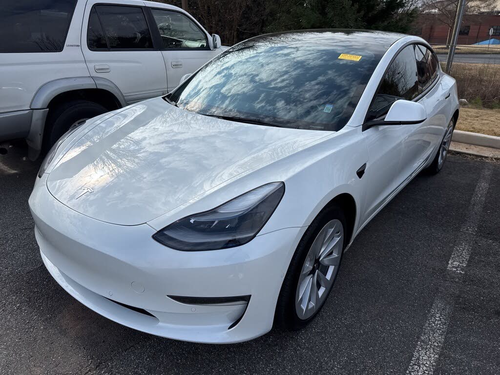 2022 Tesla Model 3 RWD