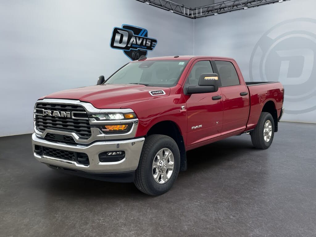 2025 RAM 2500 Big Horn Crew Cab 4WD