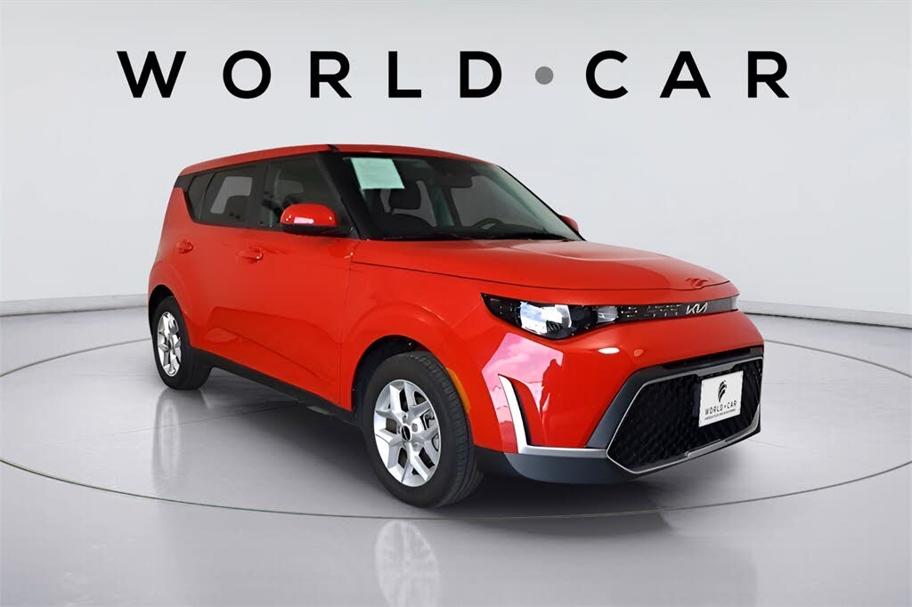 2024 Kia Soul LX FWD