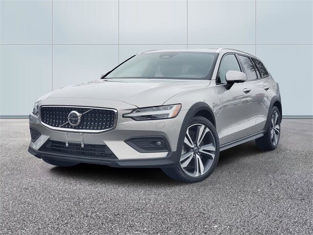 2025 Volvo V60 Cross Country B5 Plus AWD