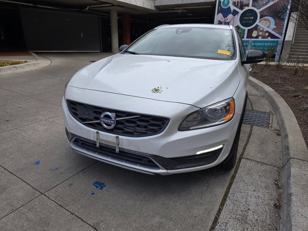 2016 Volvo V60 Cross Country