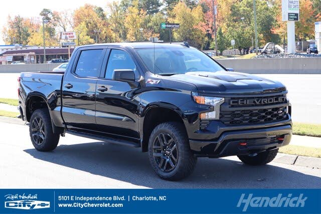 2026 Chevrolet Silverado 1500 Custom Trail Boss Crew Cab 4WD