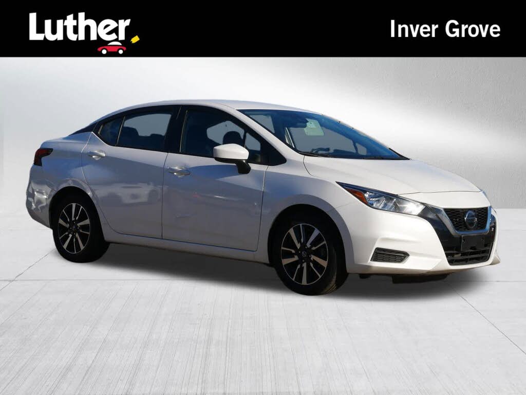 2022 Nissan Versa SV FWD