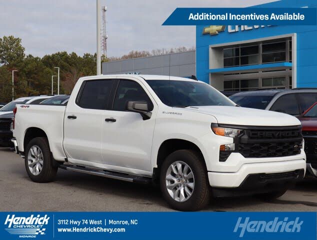2026 Chevrolet Silverado 1500 Custom Crew Cab 4WD