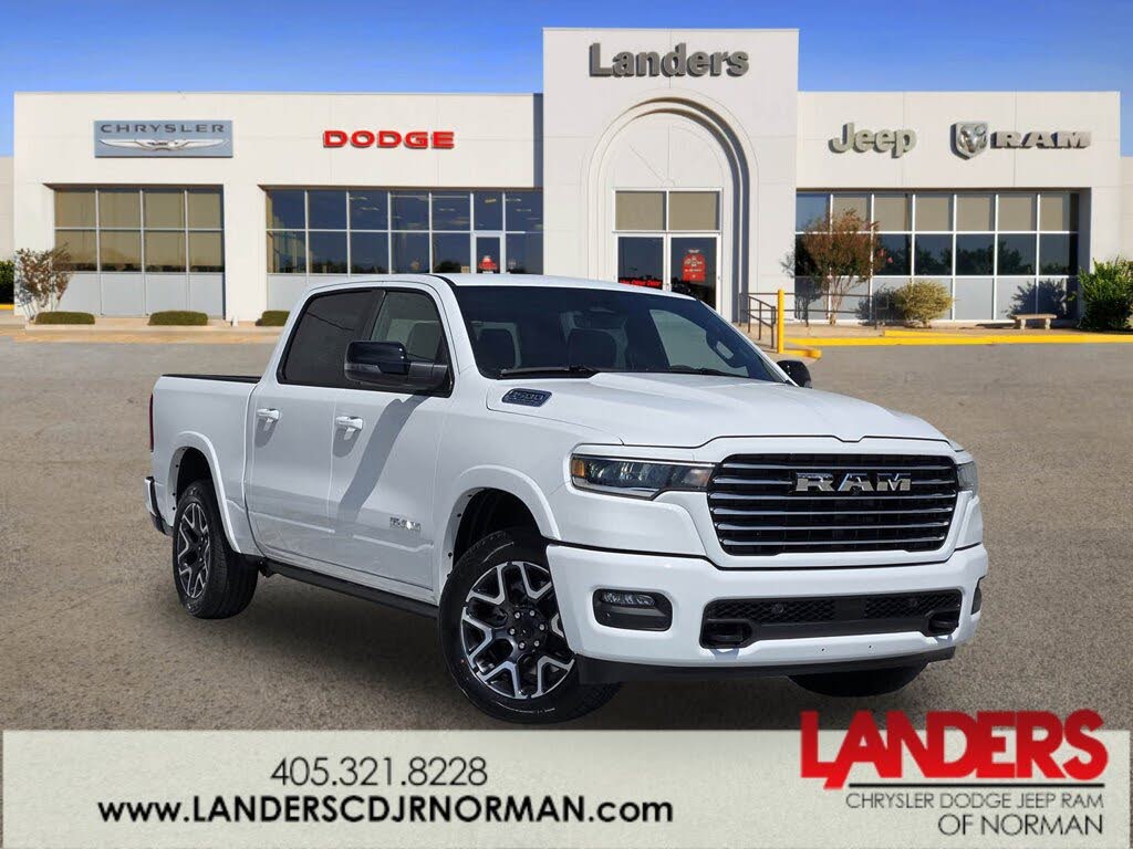 2026 RAM 1500 Laramie Crew Cab 4WD