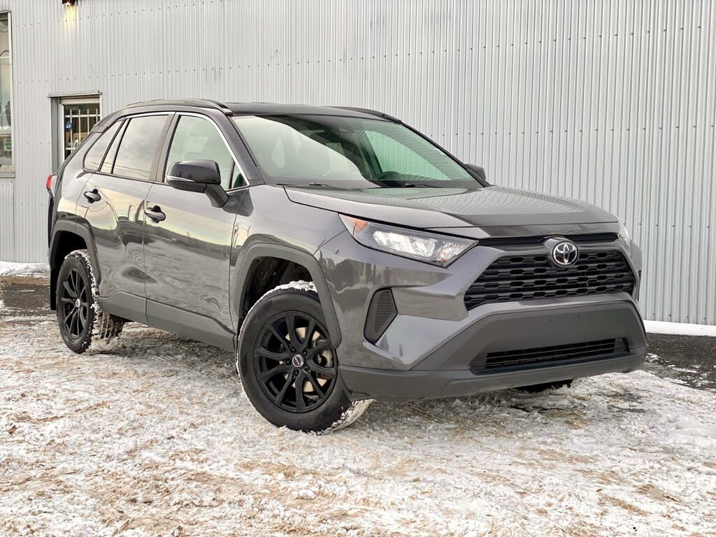 Toyota RAV4 LE AWD 2021