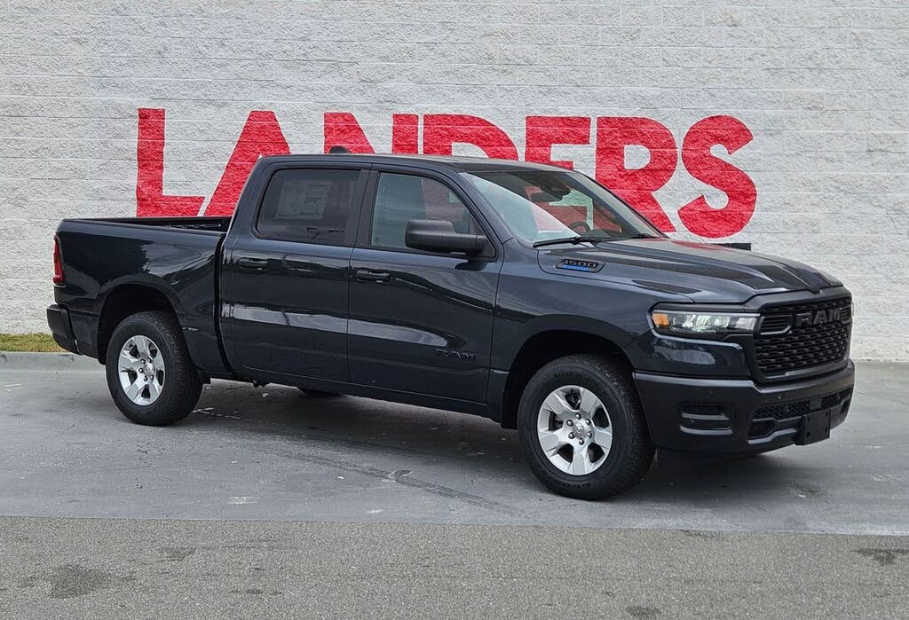 2025 RAM 1500 Tradesman Crew Cab 4WD