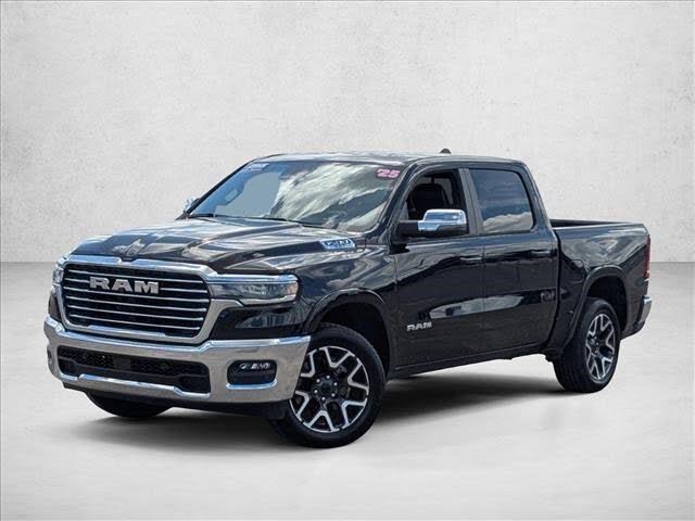 2025 RAM 1500 Laramie Crew Cab 4WD