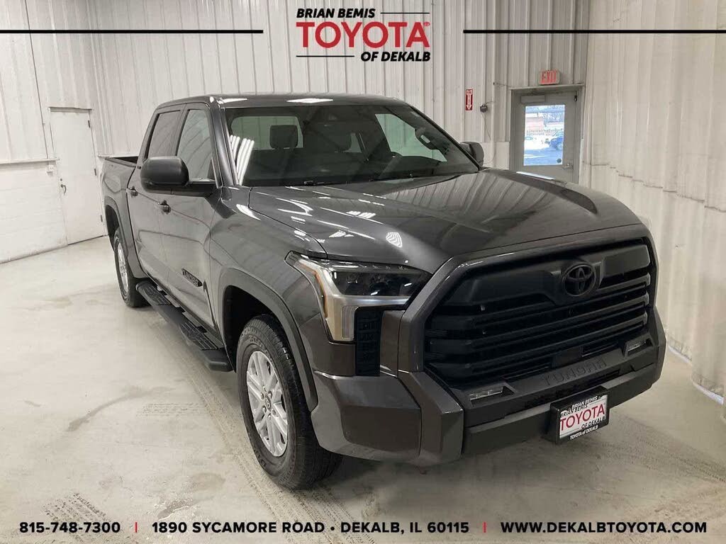 2025 Toyota Tundra SR5 CrewMax Cab 4WD