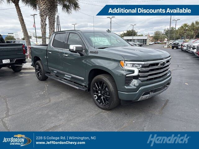 2026 Chevrolet Silverado 1500 High Country Crew Cab 4WD