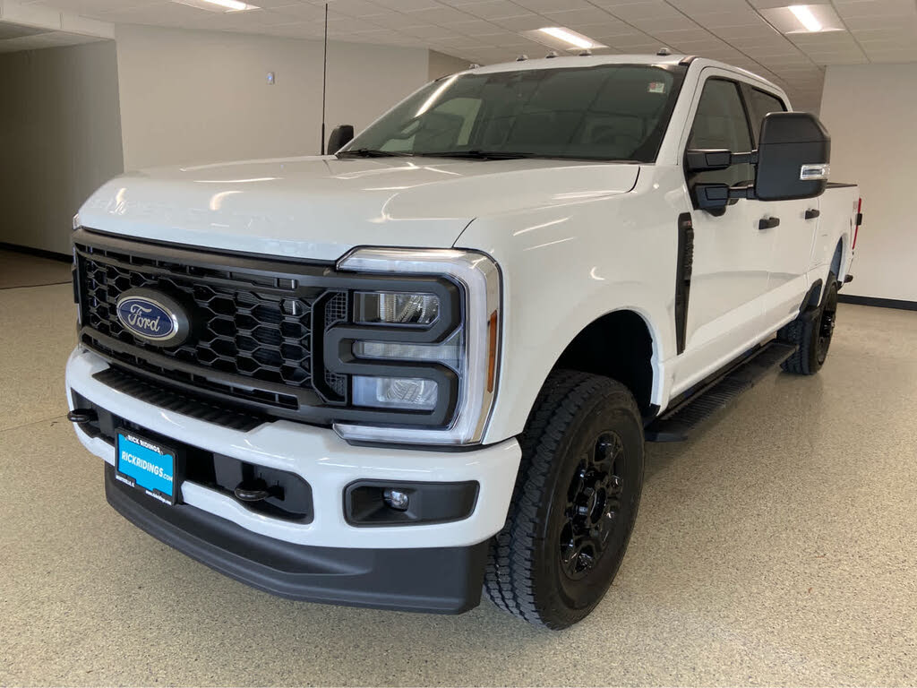 2026 Ford F-250 Super Duty XL Crew Cab 4WD
