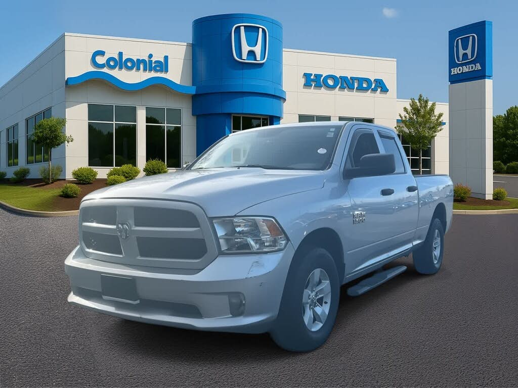 2016 RAM 1500 Express Quad Cab 4WD