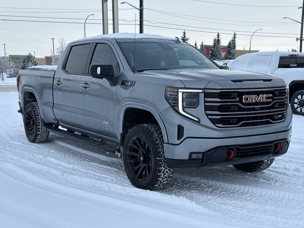 2023 GMC Sierra 1500 AT4 Crew Cab 4WD