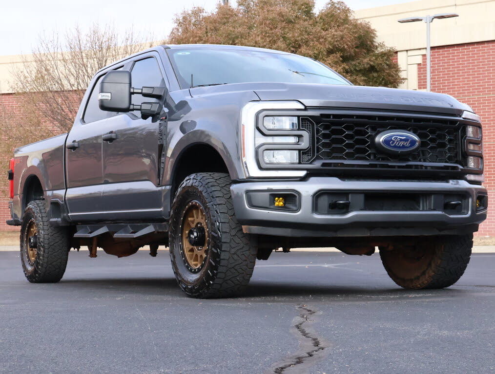 2024 Ford F-250 Super Duty XL Crew Cab 4WD