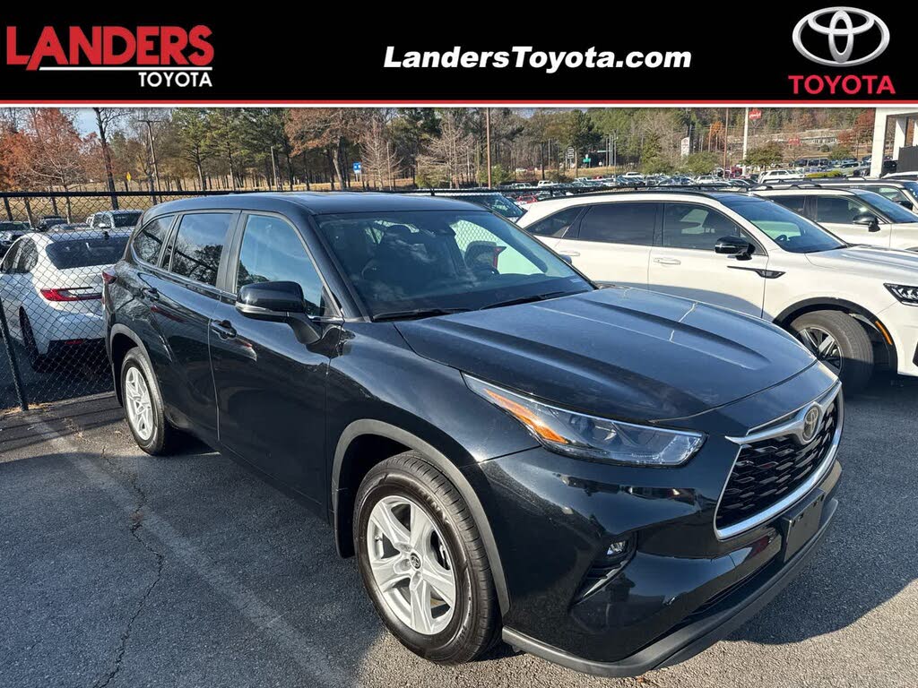 2024 Toyota Highlander LE AWD