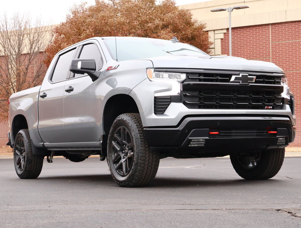 2026 Chevrolet Silverado 1500 LT Trail Boss Crew Cab 4WD